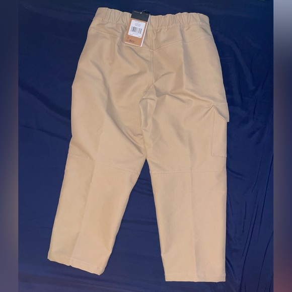 Brand: The North Face; Color: Khaki; Size:L; Condition: New never used - Picture 2 of 9